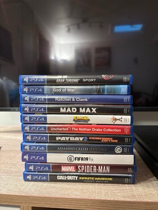 Consola PlayStation 4 (PS4) Negra