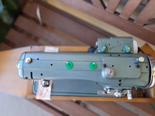 Máquina de coser Refrey Transforma
