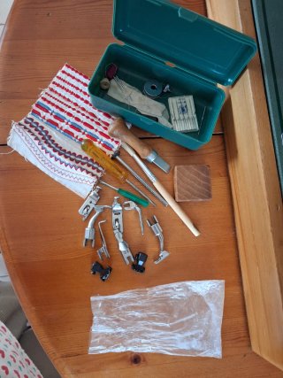 Máquina de coser Refrey Transforma