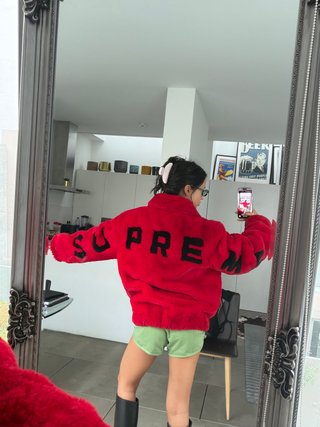 Bomber Supreme pelo rojo logo mangas S