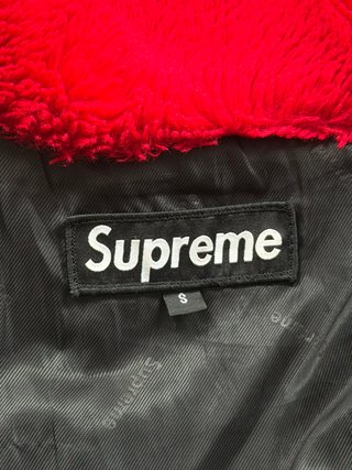 Bomber Supreme pelo rojo logo mangas S
