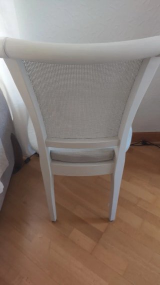 Mesa de Comedor Redonda y 4 Sillas