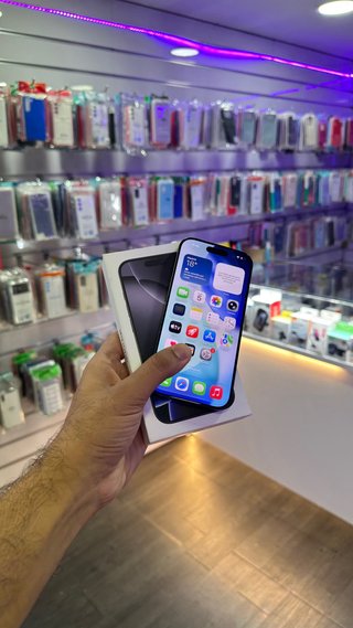 iPhone 16 Pro Apple