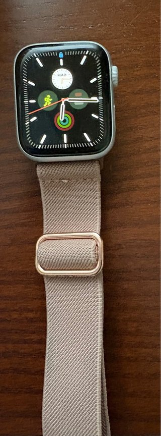 Apple Watch con correa elástica