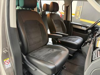 Volkswagen Multivan Highline Corto 2.0 TDI 150kW BMT DSG 4M