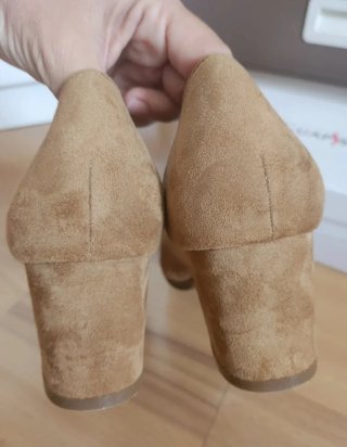 Zapatos Guapassima Beige Talla 40
