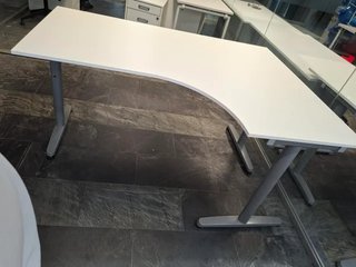 Mesa de oficina blanca 160x120 cm