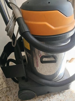 Aspirador polvo-líquido 3600W 80L con carro