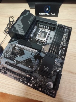Placa Base Gigabyte Z790 UD