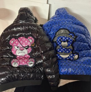 Chaqueta Jorge V con capucha y oso