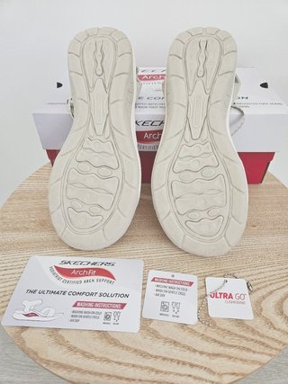 Sandalias Skechers Beige Talla 38