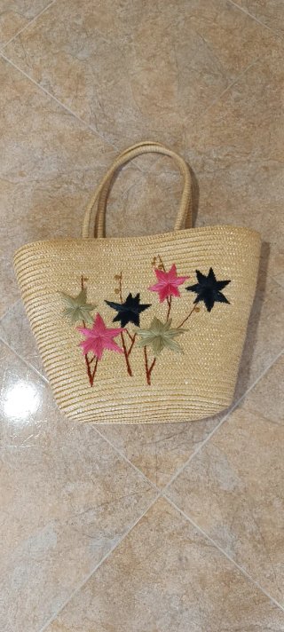 Bolso de playa de paja con estrellas