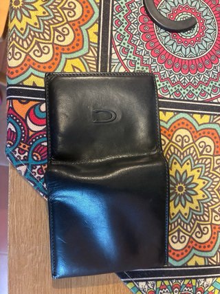 Monedero de Piel Negro