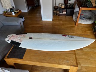 Tabla de surf blanca