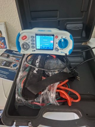 Comprobador de Instalaciones PeakTech 2755