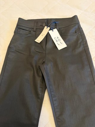 Pantalón Carol Slim Negro Efecto Piel Nuevo