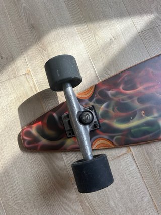 Skate Longboard con Diseño Calavera y Llamas