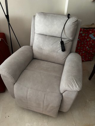 Sillón reclinable eléctrico beige