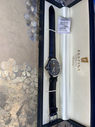 Reloj Festina con Correa de Piel Negra