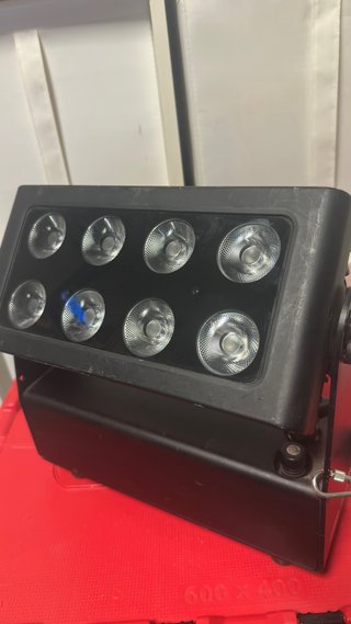 Showtec Helix M1000 Q4 RGBW + Difusor