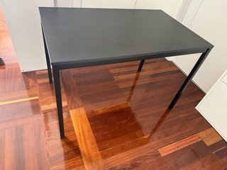 Mesa negra