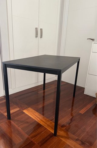 Mesa negra