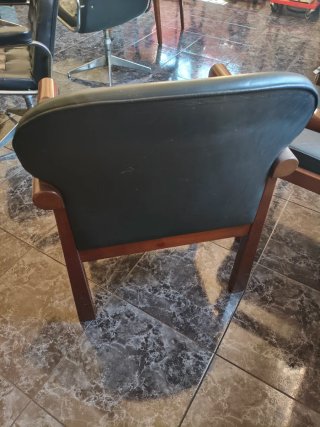 Sillas de madera estilo años 90