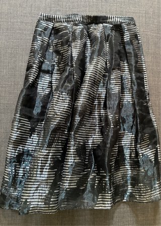 Falda Karen Millen negra y plata