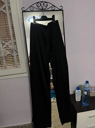 Pantalón Zara efecto seda negro