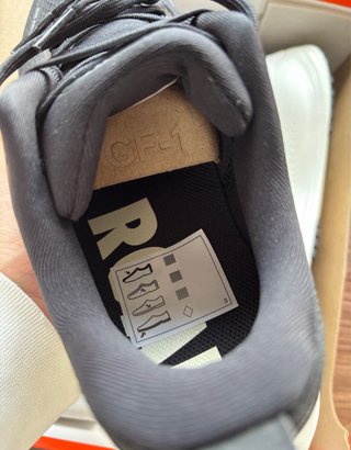 Zapatillas Nike Vomero 18 Talla 43