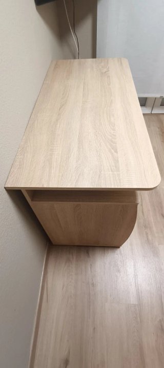 Mesa de escritorio de madera