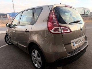 Renault Scenic 2011