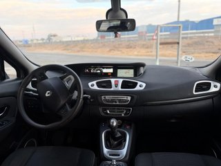 Renault Scenic 2011