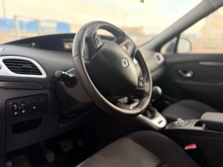 Renault Scenic 2011