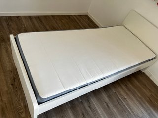 Cama IKEA ASKVOLL (90x200) + Colchón opcional
