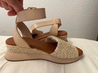 Sandalias con plataforma y detalle trenzado