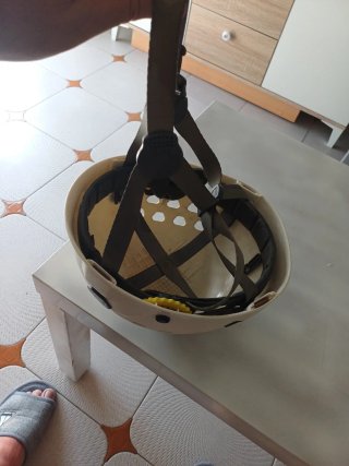 Casco escalada y ferratas Peltz
