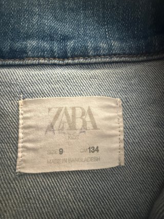 Chaqueta vaquera Zara azul de niña talla 9