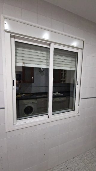 Ventana corredera aluminio blanco