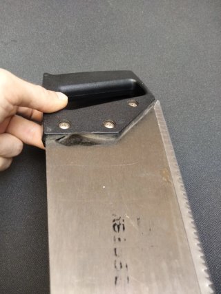 Sierra de mano para madera