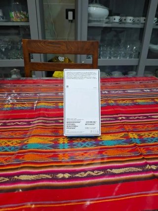 Caja iPhone 11 blanco