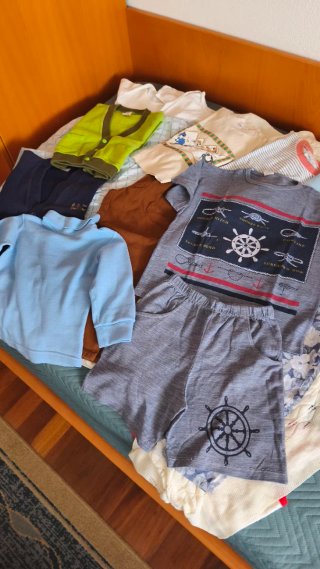Lote de ropa para bebé