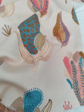 Tela diseño botánico premium algodón 100%