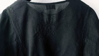 Blusa para baturra Negra Bordada TALLA S