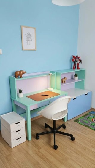 Silla de escritorio giratoria blanca