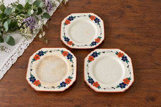3 Platos Vintage Wedgwood Antoinette. Ingleses