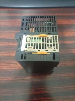 Omron Sysmac CJ1M CPU12 y PA202