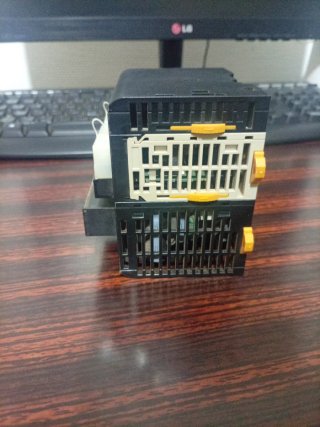 Omron Sysmac CJ1M CPU12 y PA202