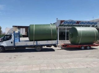 Depósito de Poliéster en STOCK