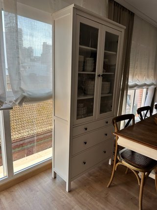 Vitrina IKEA HEMNES blanca